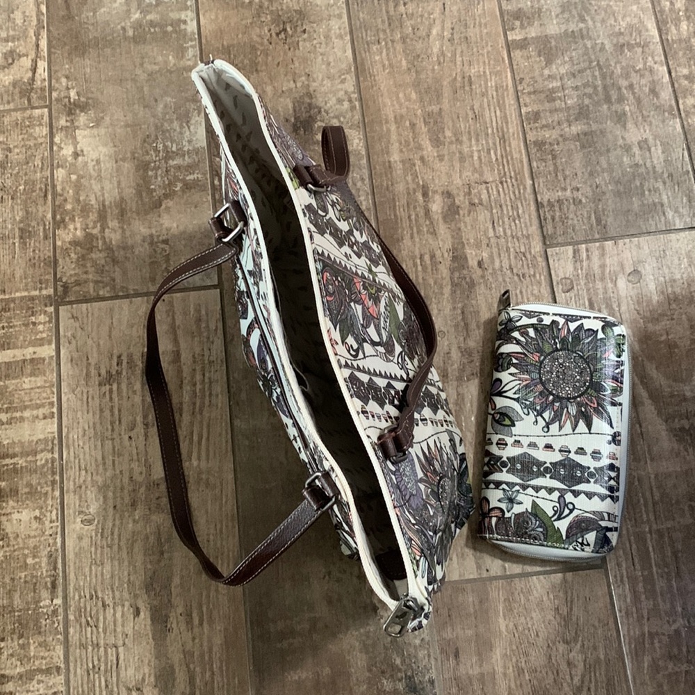 Sakroots purse and matching wallet